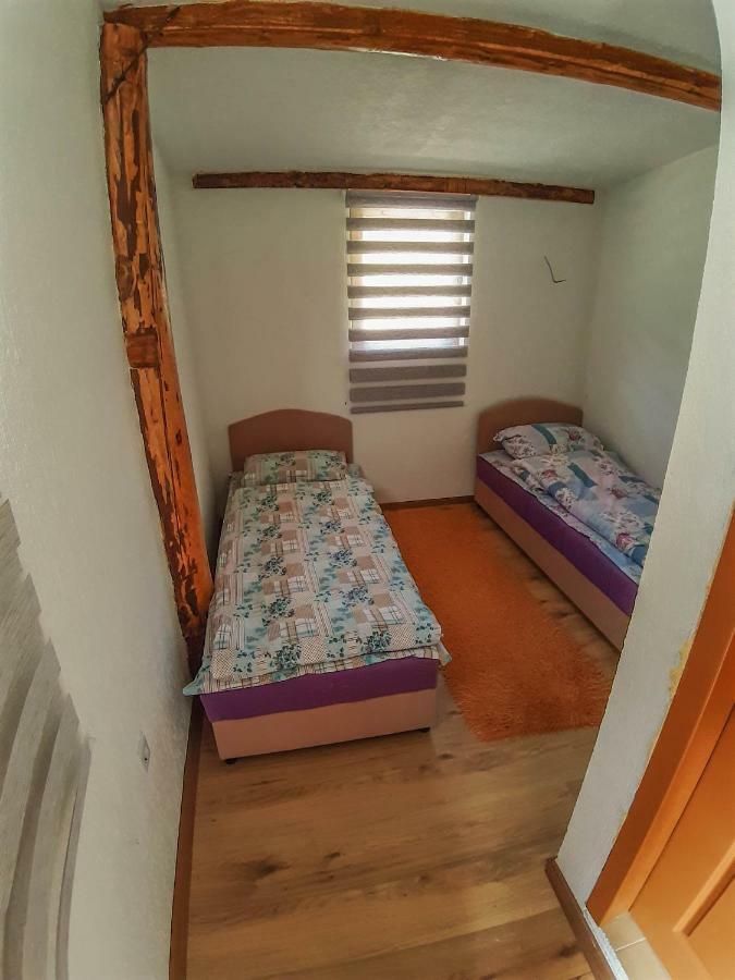 Hotel Camp Sutjeska Tjentiste Esterno foto