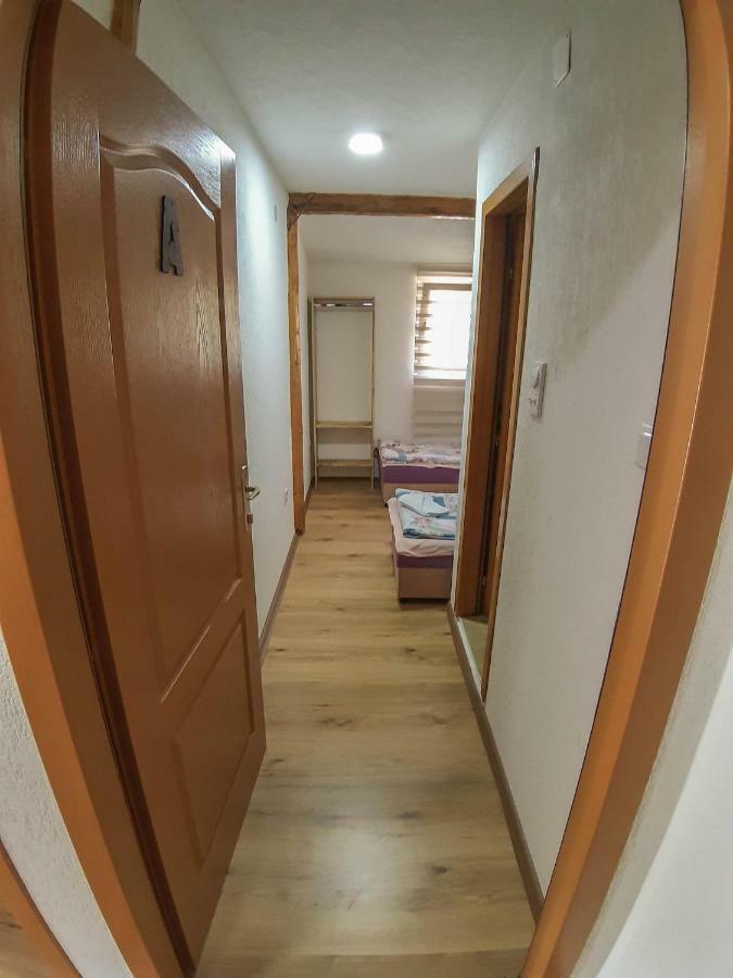 Hotel Camp Sutjeska Tjentiste Esterno foto