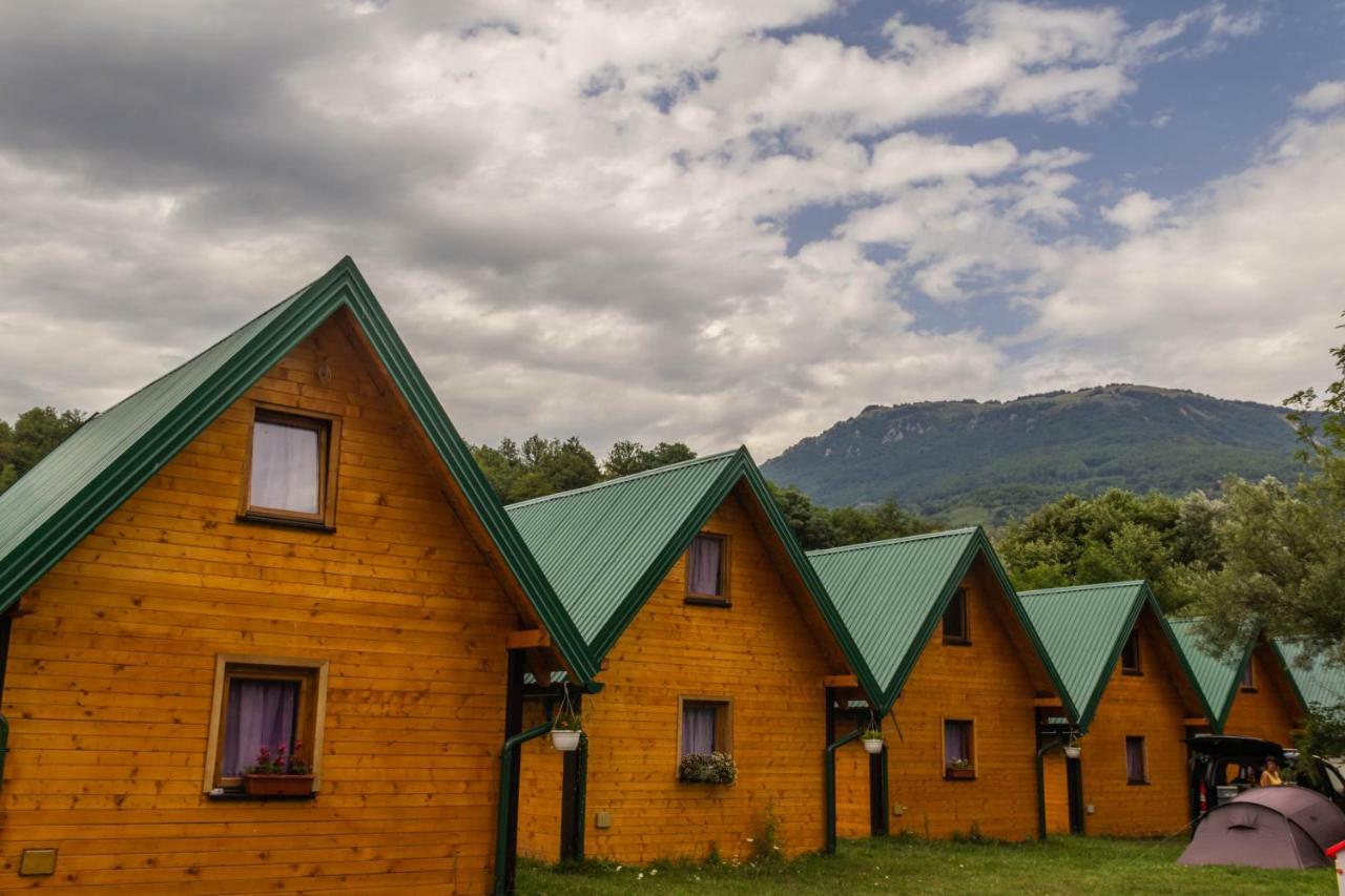 Hotel Camp Sutjeska Tjentiste Esterno foto