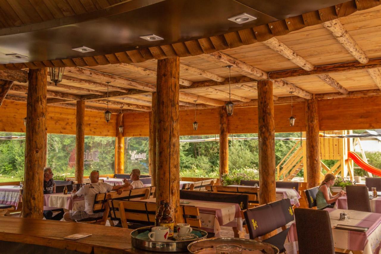 Hotel Camp Sutjeska Tjentiste Esterno foto